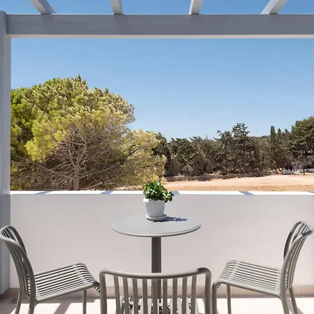 Paranthos Island Living Apart-hotel