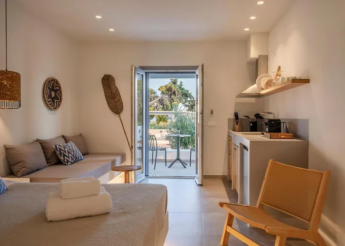 Paranthos Island Living 3*