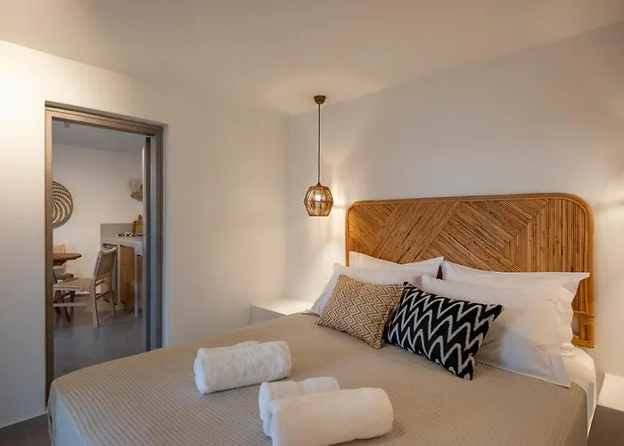 Paranthos Island Living 3*