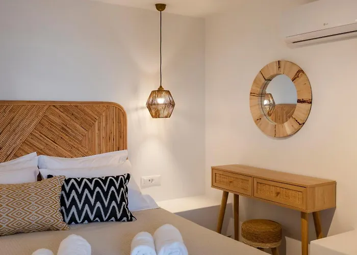 Paranthos Island Living 3*