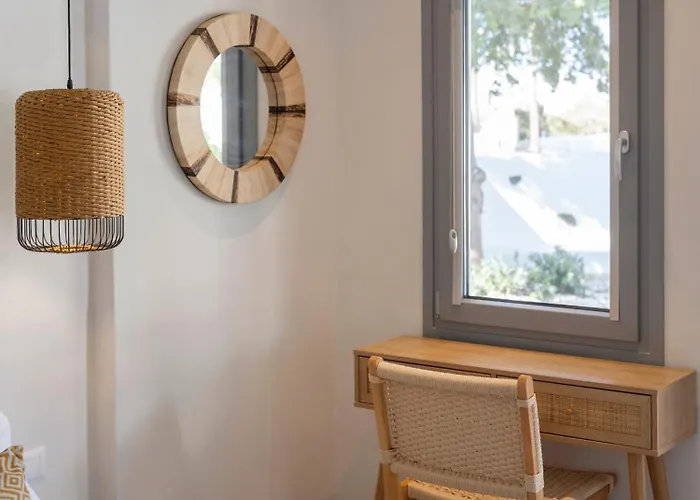 Paranthos Island Living Apartahotel 3*