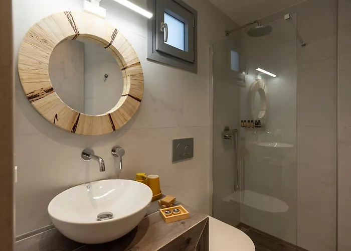 Paranthos Island Living Apartahotel