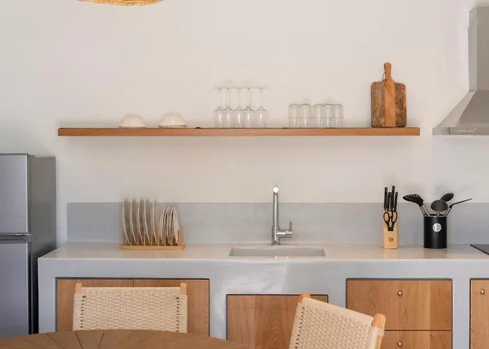 Paranthos Island Living 3*