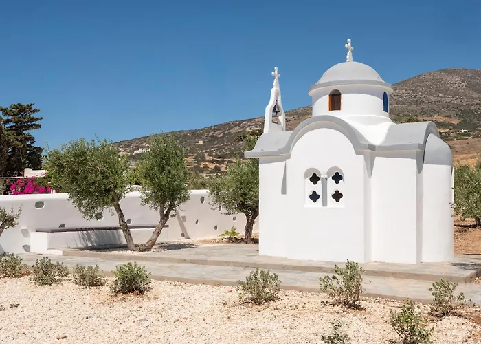 Paranthos Island Living Apartahotel 3*