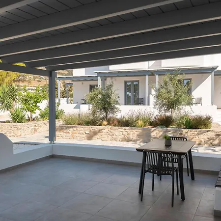 Paranthos Island Living كريس أكتي