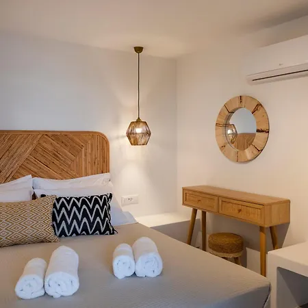Paranthos Island Living 4*