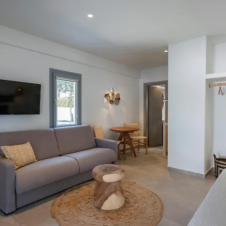 شقة فندقية Paranthos Island Living 4*