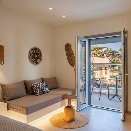 Paranthos Island Living شقة فندقية كريس أكتي