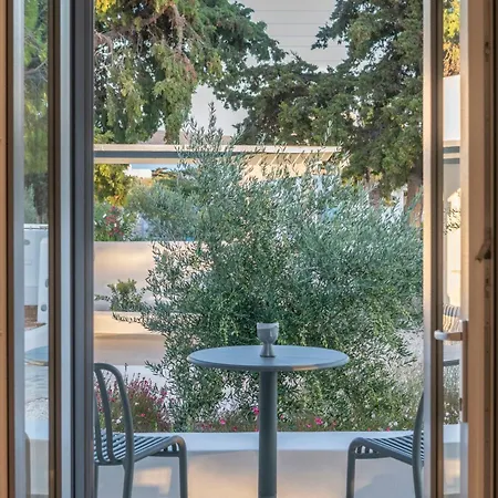 Paranthos Island Living Appart hôtel Chrisi Akti (Paros)