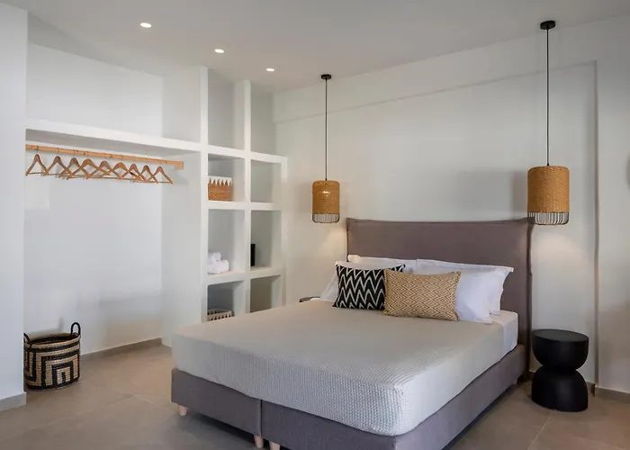 Paranthos Island Living 3* חריסי אקטי