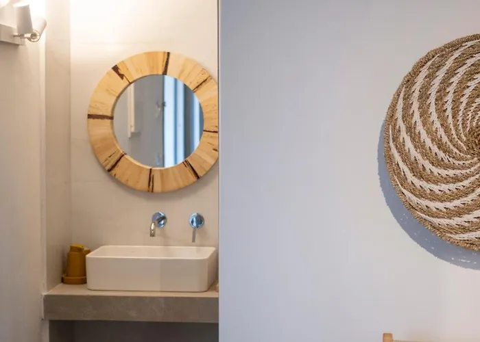 Paranthos Island Living 3*