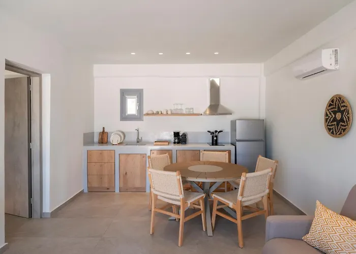 Paranthos Island Living 3*