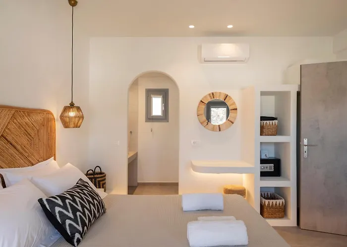 Paranthos Island Living 3*