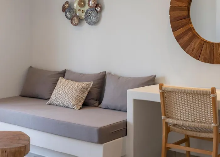 Paranthos Island Living חריסי אקטי